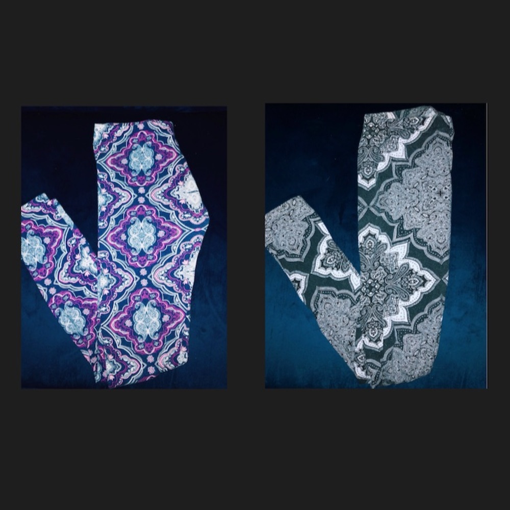 ⚡️BOGO Paisley Leggings⚡️